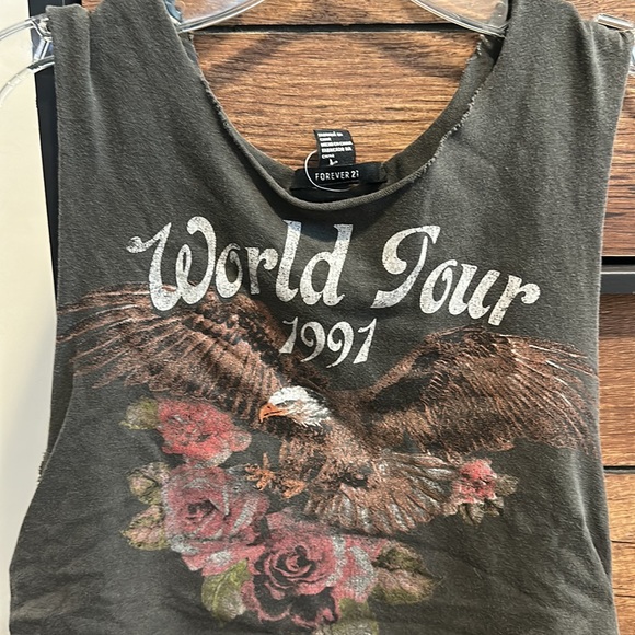 Forever 21 World Tour Tank small - Picture 2 of 2